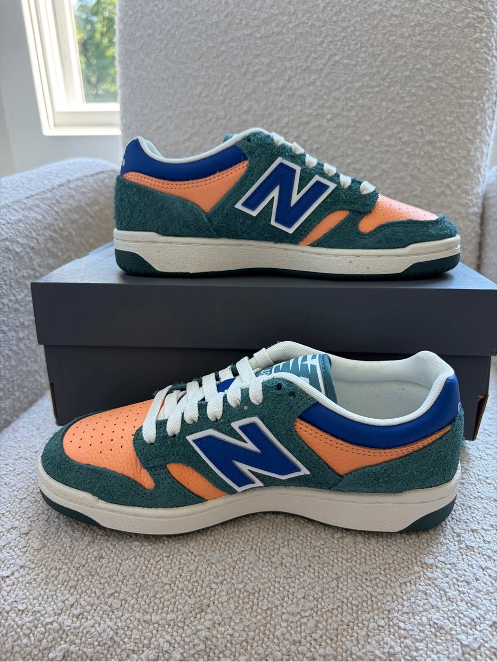 New Balance Kids SZ 5.5: 480 Green/Orange/Blue/White Low Top Lace-Up Sneakers